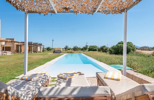 Campos Villa | Country House with Pool, a/a, Large Garden, Terraces & Wi-Fi; Parking Available, Pets Allowed