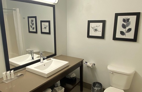 Council Bluffs Hotel | Country Inn & Suites by Radisson, Council Bluffs, IA