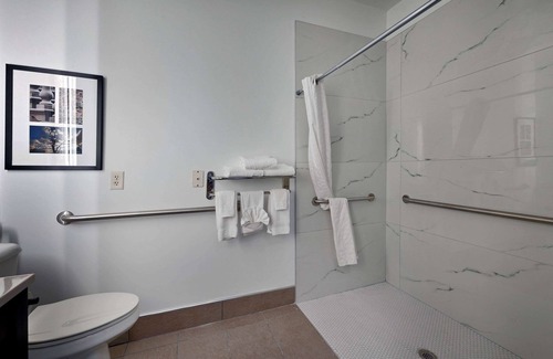Bloomington Hotel | Country Inn & Suites by Radisson, Bloomington-Normal Airport, IL