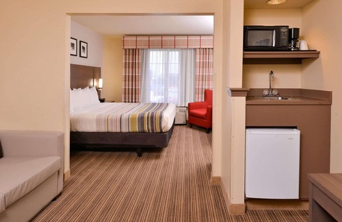 Carter Lake Hotel | Country Inn & Suites by Radisson, Omaha Airport, IA