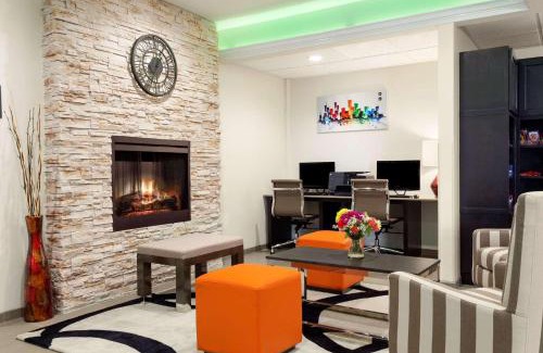 West San Antonio Hotel | Country Inn & Suites by Radisson, Lackland AFB San Antonio, TX