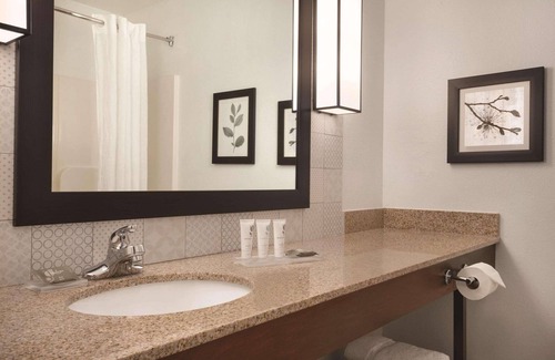 Valparaiso Hotel | Country Inn & Suites by Radisson, Valparaiso, IN
