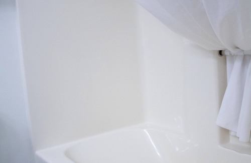 Big Rapids Hotel | Country Inn & Suites by Radisson, Big Rapids, MI