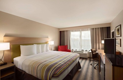 Lawrence Hotel | Country Inn & Suites by Radisson Lawrence