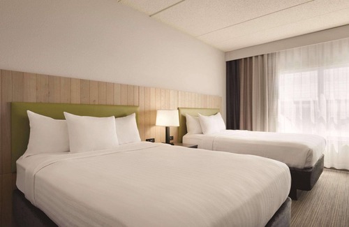 Shoreview Hotel | Country Inn & Suites by Radisson, Shoreview-Mounds View, MN