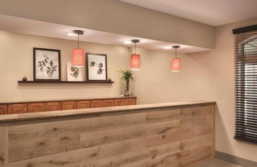 Valparaiso Hotel | Country Inn & Suites by Radisson, Valparaiso, IN
