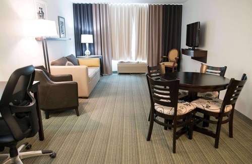 Effingham Hotel | Country Inn & Suites by Radisson, Effingham, IL