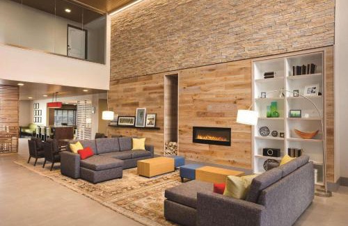 Lawrence Hotel | Country Inn & Suites by Radisson, Lawrence, KS