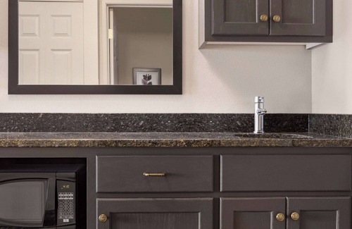 St. Cloud Hotel | Country Inn & Suites by Radisson, St. Cloud East, MN
