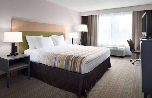 Camp Springs Hotel | Country Inn & Suites by Radisson, Camp Springs (Andrews Air Force Base), MD