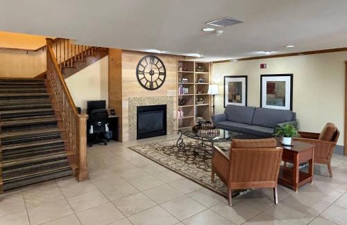 Owatonna Hotel | Country Inn & Suites by Radisson, Owatonna, MN