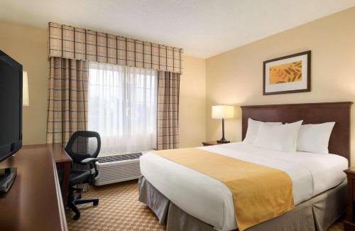 Owatonna Hotel | Country Inn & Suites by Radisson, Owatonna, MN