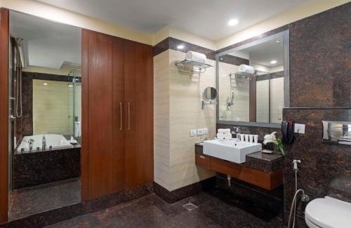 Sector 14 Hotel | Country Inn & Suites by Radisson, Gurugram Sector 12