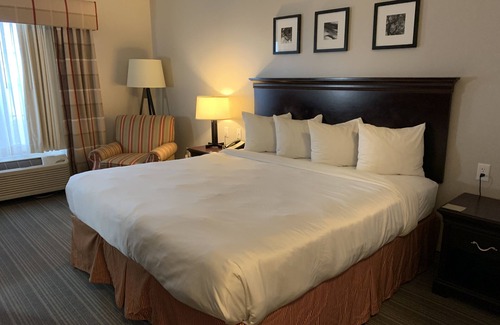 Kearney Hotel | Country Inn & Suites by Radisson, Kearney, NE