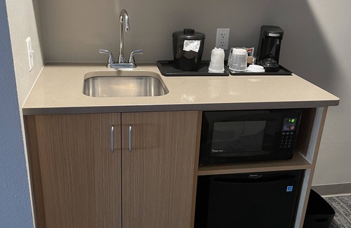 Monona Hotel | Country Inn & Suites by Radisson, Madison, WI