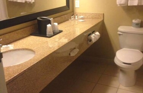 Minot Hotel | Country Inn & Suites by Radisson, Minot, ND