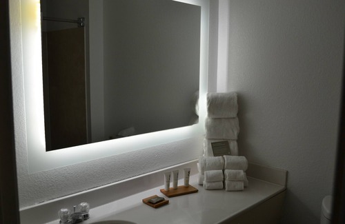 Fairview Heights Hotel | Country Inn & Suites by Radisson, Fairview Heights, IL