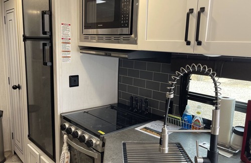 Craig House | Country Life in a camper!