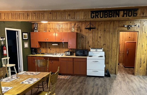 Lubbock House | Country Lodge, fire pit, hunters welcome, pets welcome, trailer parking