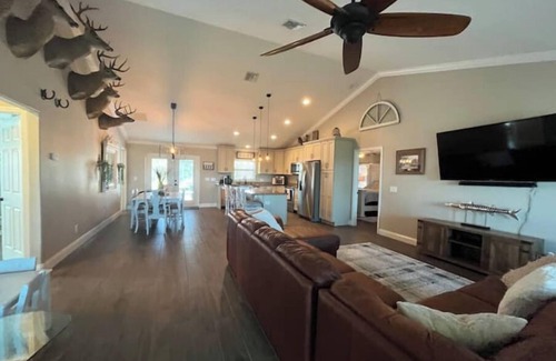Grant-Valkaria House | Country on the Coast! 3 BR 2 bathnn
