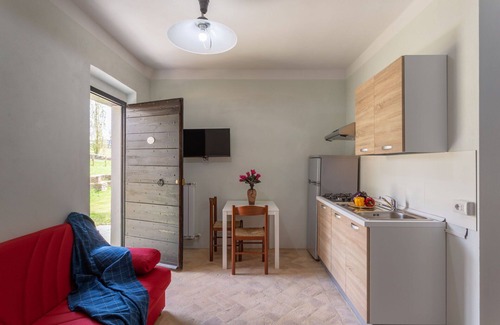 Montone Other | Country Resort in Montone with 1 bedrooms sleeps 3