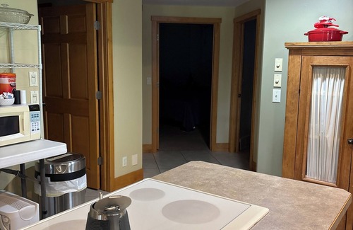 Decorah Condo | Country setting 2-3 miles from the River, Luther College and downtown Decorah