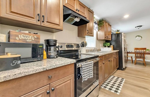 Arcadia House | Country Setting. Newly renovated double wide Home.
