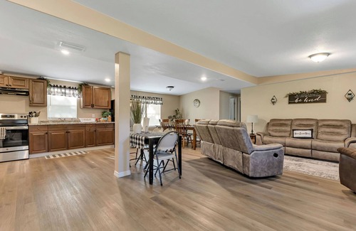 Arcadia House | Country Setting. Newly renovated double wide Home.