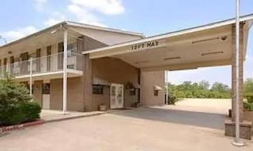 Tyler Hotel | Country Side Inn