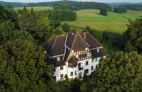 Kuhlen-Wendorf House | Country villa with 3 vacation apartments and sauna for families and friends