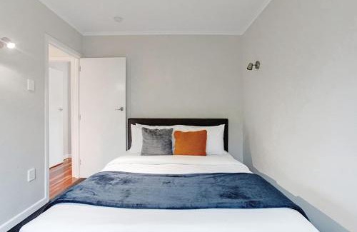 Mangere House | Countryside 4BR Family Home near Airport