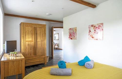 Pentrefelin House | Countryside Escape Tywi Barn in Brecon Beacons