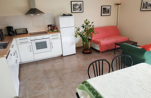 Lasalle Apartment | Countryside, garden on large plot, with dominant terrace and views