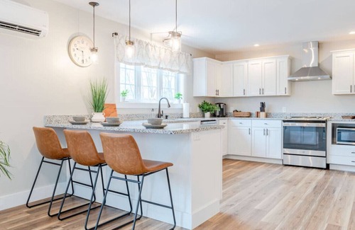 Gorham Apartment | Countryside Oasis: Charming 1BR Farmhouse Getaway