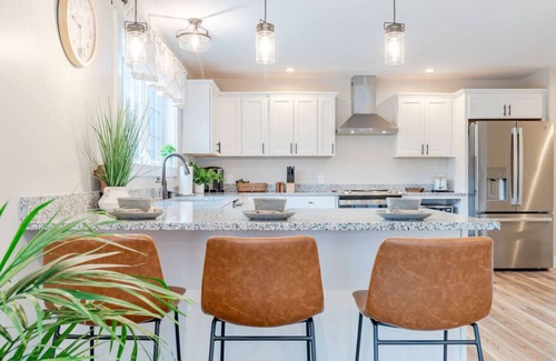 Gorham Apartment | Countryside Oasis Charming 1BR Farmhouse Getaway