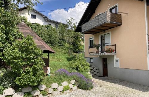 Dobrova-Polhov Gradec Apartment | Countryside Apartment Agnes