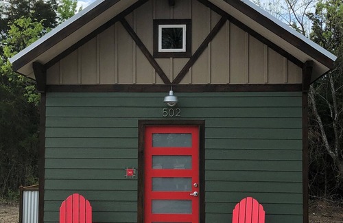 Honey Grove Cabin | Countryside Tiny Cabin 2