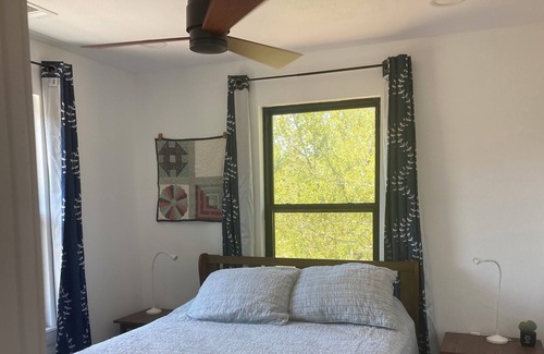 Elgin Cottage | County cottage with pickleball Perfect, if you like the outdoors