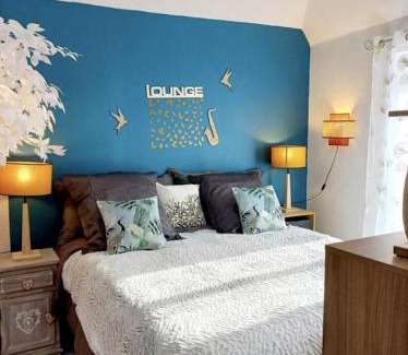 Port de St Goustan Apartment | Coup de Coeur sur le Port de ST GOUSTAN, Trés Bel Appartement avec Terrasse