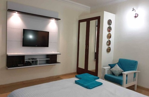 Calangute Apartment | Couple Friendly 1BHK Apt w/Pool,Wifi,OTT near Baga, Calangute and Anjuna Beaches