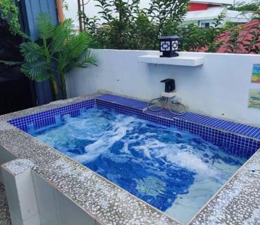 Mabalacat City Hotel | Couple - Private Jacuzzi Pool
