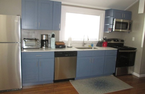 Hampton House | Couples Beach side condo getaway