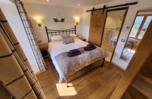 La Cote-d'Arbroz House | Couples Gem - Sensational views Nr Morzine