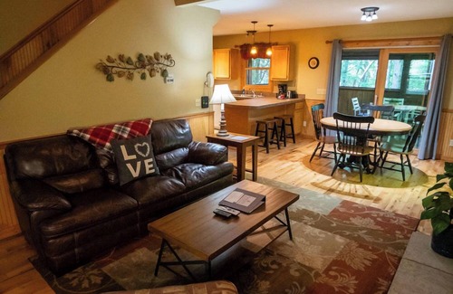Logan Cabin | Couples Paradise II - Hosted by The Chalets