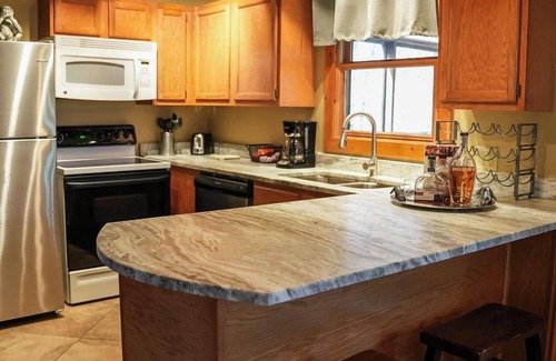 Logan Cabin | Couples Paradise II - Hosted by The Chalets