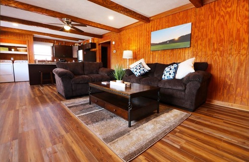 Helen Apartment | Couples Retreat! Cozy apartment in downtown Helen, GA.