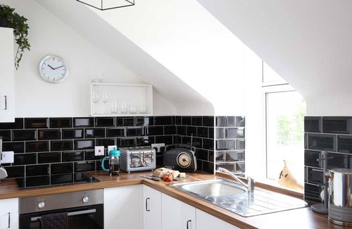 Boat of Garten Apartment | Couples retreat in charming village near Aviemore