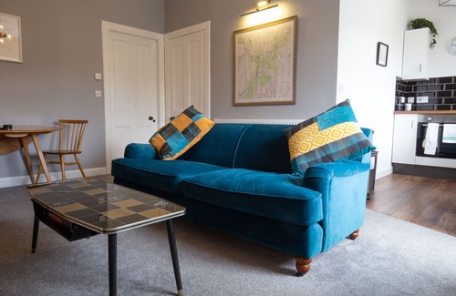 Boat of Garten Apartment | Couples retreat in charming village near Aviemore