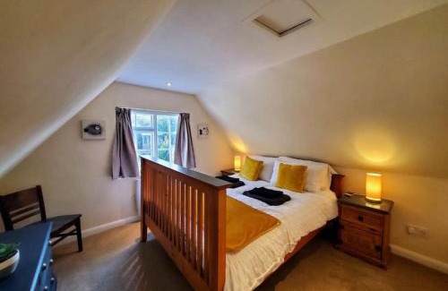 Sarre House | Court Cottage, 2 bed period house
