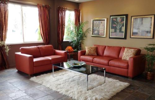Mackinaw City Hotel | Court Plaza Inn & Suites of Mackinaw